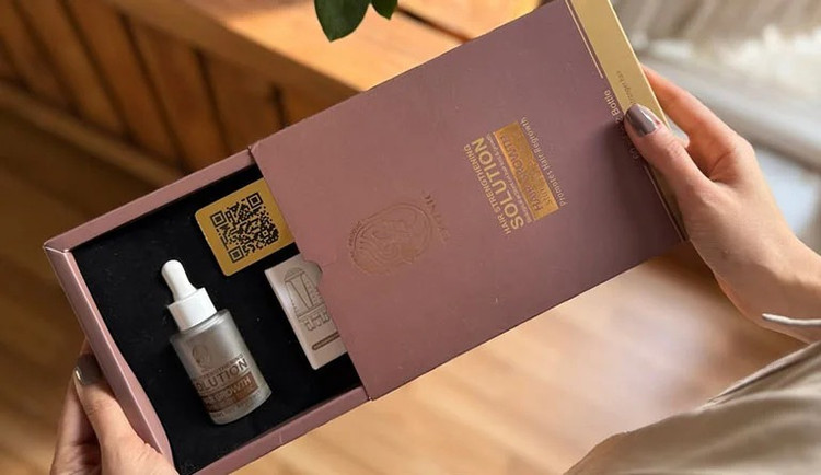 خرید تونیک سه کاره تقویتی ،ضدریزش و رویش مجدد مو همراه با اپیکاتور مخصوص ماساژ اکسونیک اورجینال